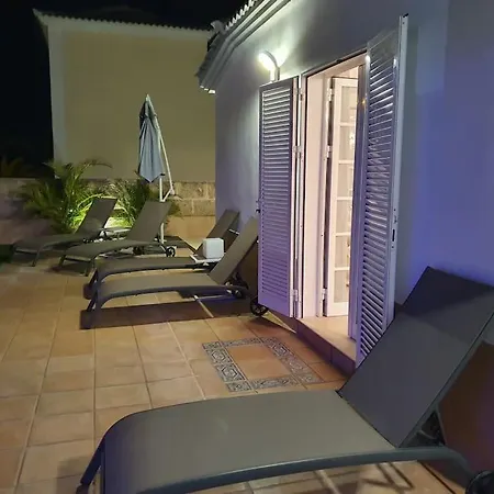 Vanesa Heated Pool Ocean Views Private 아파트